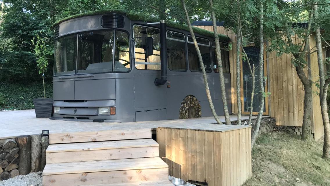 Bus Atypique Au Bord Du Canal Du Midi Et Au Coeur D'Une Foret 2 Chambres Villepinte  외부 사진