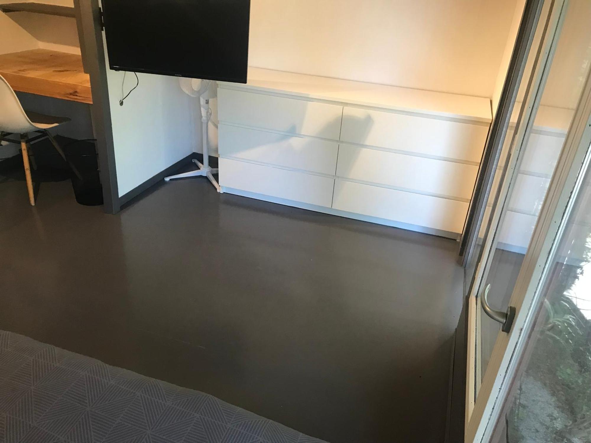Bus Atypique Au Bord Du Canal Du Midi Et Au Coeur D'Une Foret 2 Chambres Villepinte  외부 사진